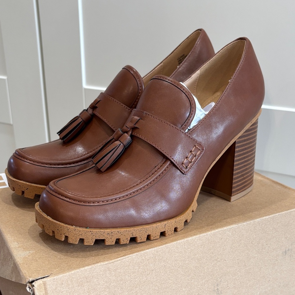 Brown Women's Loafers with Tassels